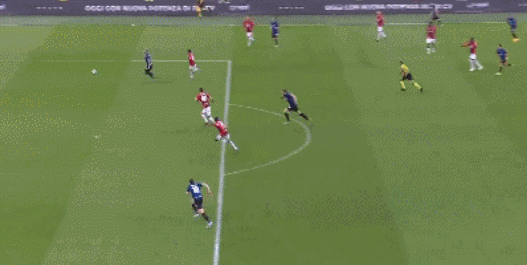 年轻门将迅速成长，被誉为未来之星